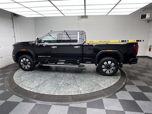 Certified 2025 GMC Sierra 2500 Denali w/ Denali Reserve Package AWD/4WD image 7