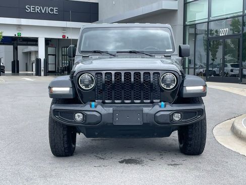 Used 2023 Jeep Wrangler Unlimited AWD/4WD image 2