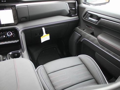 New 2026 GMC Sierra 1500 AT4X image 6