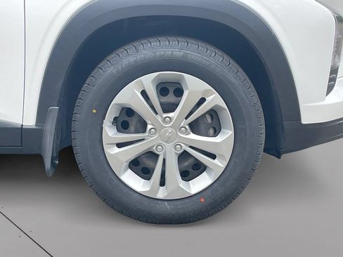 Used 2024 Chevrolet Trax LS FWD image 9
