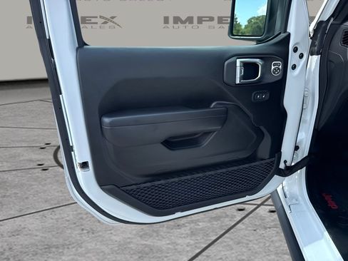 Used 2021 Jeep Wrangler Unlimited Sport AWD/4WD image 23
