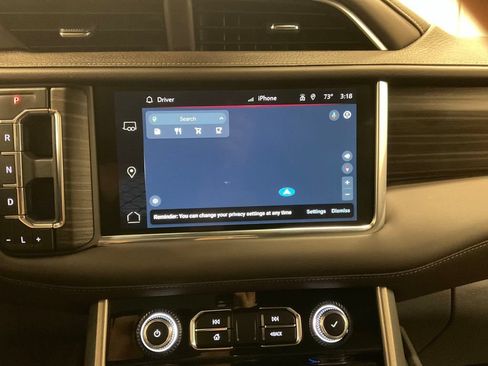 Used 2024 GMC Yukon XL Denali w/ Denali Reserve Package AWD/4WD image 8