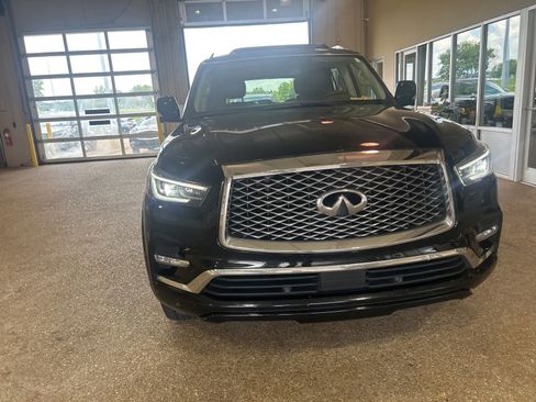Used 2018 INFINITI QX80 2WD w/ Driver Assistance Package image 3