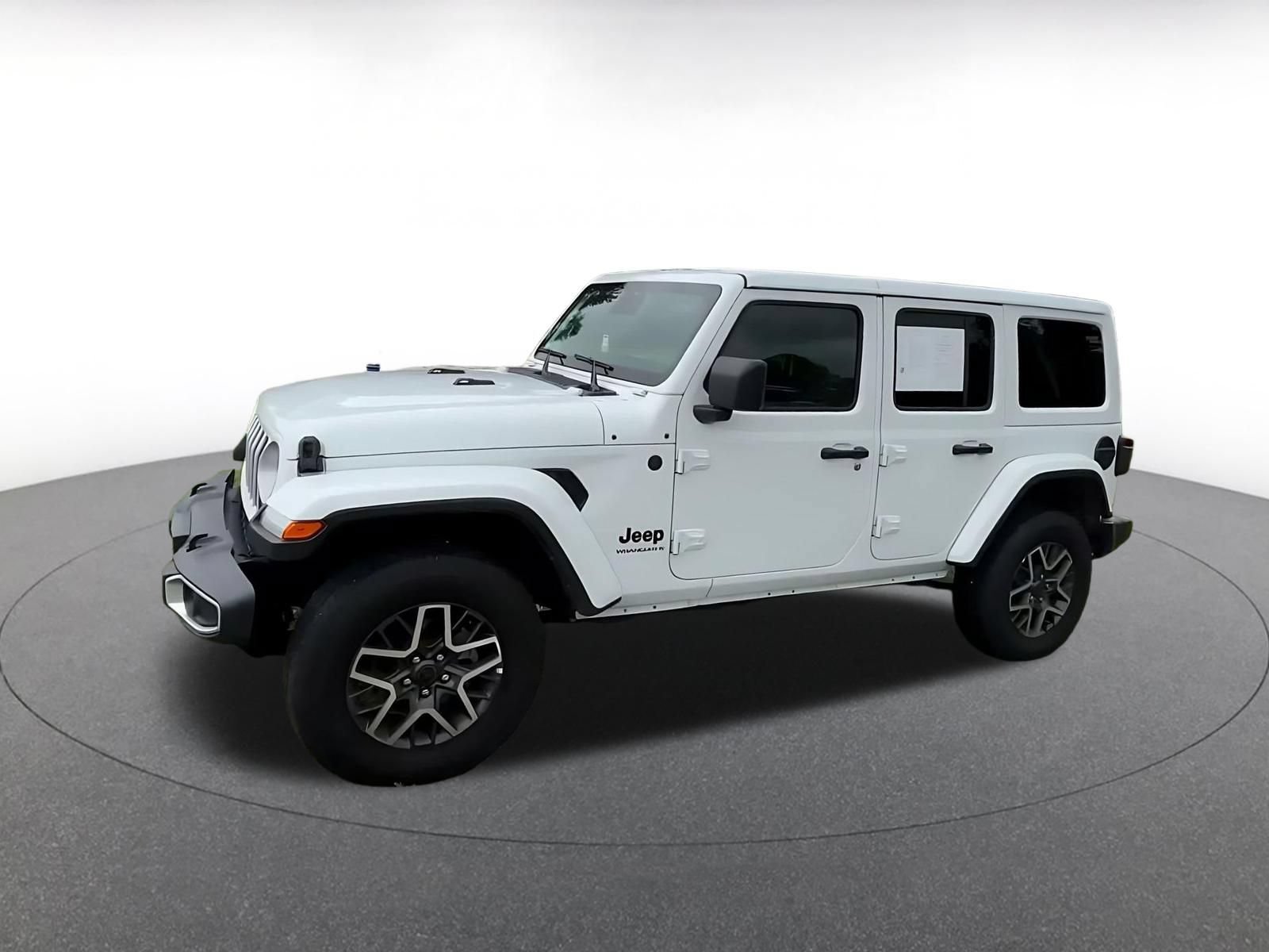 Used 2025 Jeep Wrangler Unlimited Sahara AWD/4WD image 7