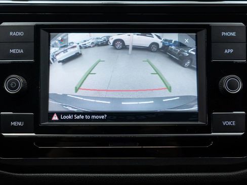 Used 2023 Volkswagen Tiguan S image 19