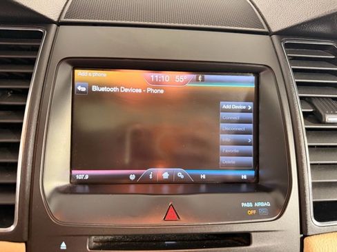 Used 2013 Ford Taurus SEL image 26