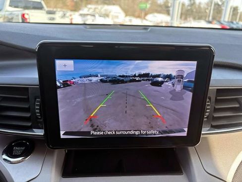 Used 2023 Ford Explorer XLT w/ Equipment Group 202A image 26