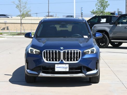 Certified 2025 BMW X1 xDrive28i w/ Premium Package image 3