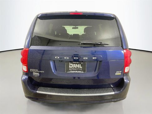 Used 2017 Dodge Grand Caravan GT FWD image 12