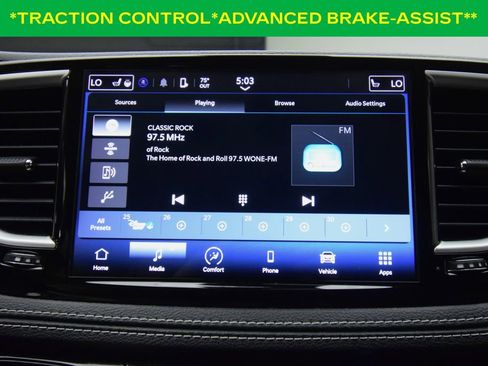 Used 2023 Chrysler Pacifica Touring-L AWD/4WD image 16