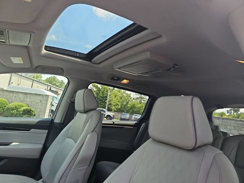 Used 2022 Honda Odyssey Elite image 17