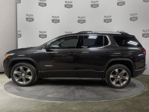 Used 2018 GMC Acadia SLT image 2