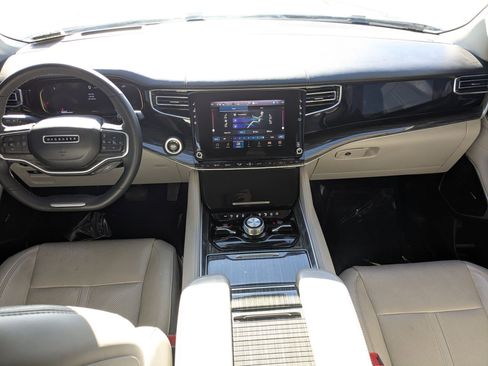 Used 2022 Jeep Wagoneer Series II w/ Convenience Group I image 18