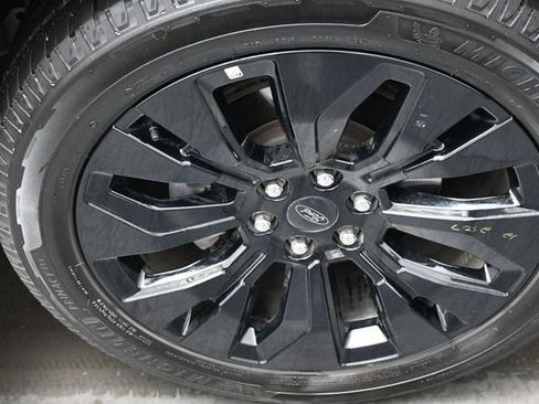 Used 2025 Ford Expedition Max Platinum w/ Stealth Appearance Package AWD/4WD image 34