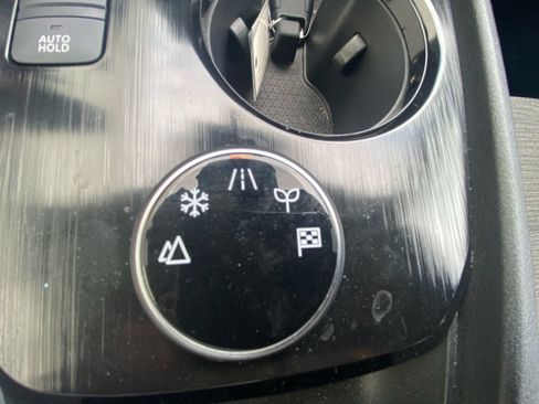 Used 2023 Nissan Rogue SV AWD/4WD image 29