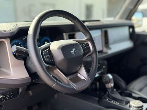 Used 2025 Ford Bronco Outer Banks w/ Sasquatch Package image 17