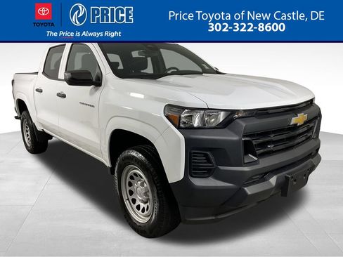 Used 2023 Chevrolet Colorado W/T RWD image 1