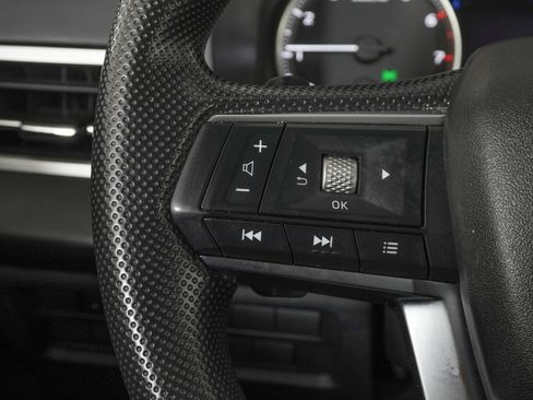 Used 2023 Mitsubishi Outlander ES image 19