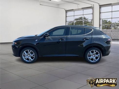 New 2025 Dodge Hornet R/T w/ Tech Pack image 8