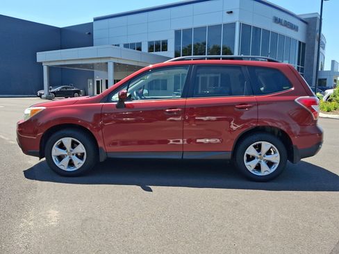 Used 2015 Subaru Forester 2.5i Premium w/ Popular Package #1 AWD/4WD image 4