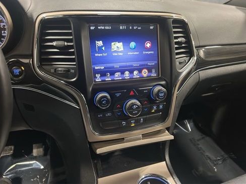Used 2014 Jeep Grand Cherokee Overland image 18