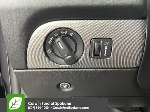 Used 2018 Dodge Durango SRT w/ SRT Interior Appearance Group image 31