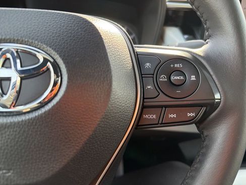 Certified 2024 Toyota Corolla SE image 21