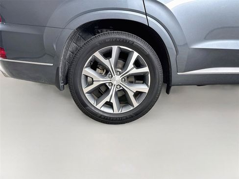 Used 2021 Hyundai Palisade Limited FWD image 14