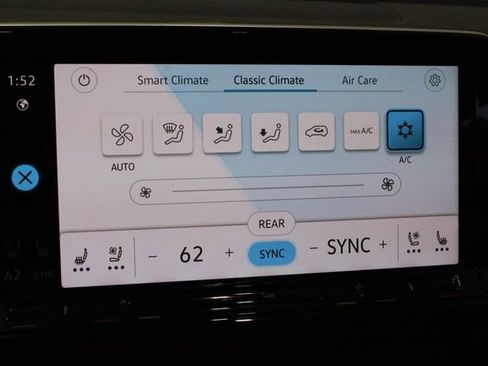 Used 2024 Volkswagen Atlas SE image 37