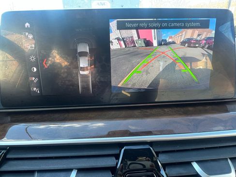 Used 2017 BMW 530i 530i Sedan 4D w/ Premium Package image 22