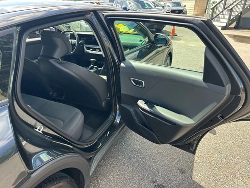 Used 2025 Kia K4 image 13