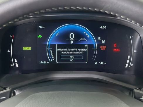 Used 2025 Toyota Camry SE FWD image 13
