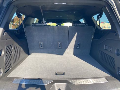 Used 2025 GMC Yukon XL Denali image 13