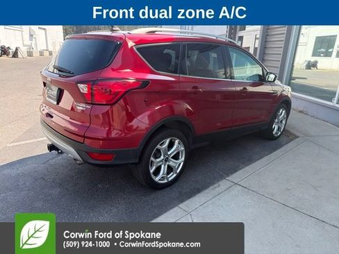 Used 2019 Ford Escape Titanium AWD/4WD image 4