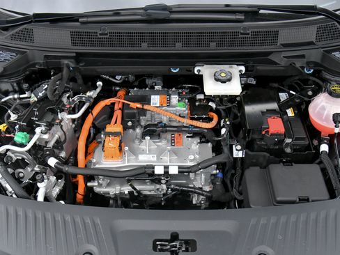 Used 2024 Chevrolet Equinox EV RS FWD image 55