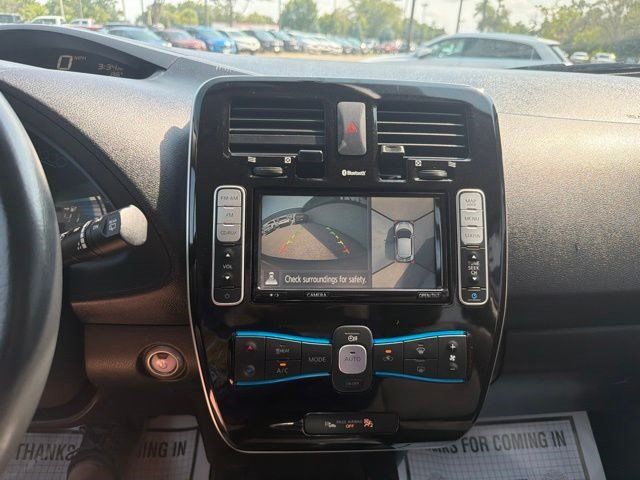 Used 2014 Nissan Leaf SV w/ Premium Package FWD image 29