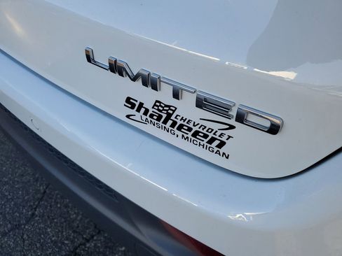 Used 2025 Jeep Compass Limited image 35