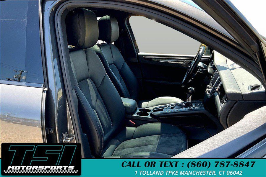 Used 2018 Porsche Macan AWD/4WD image 7