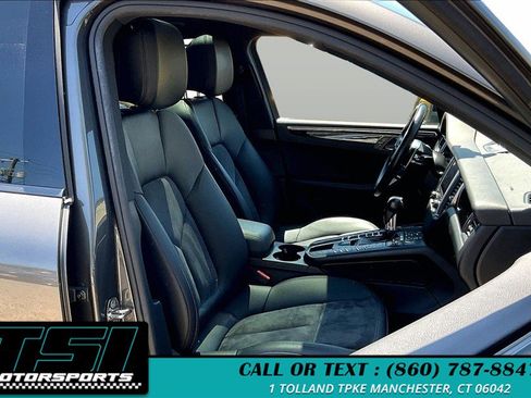 Used 2018 Porsche Macan AWD/4WD image 7
