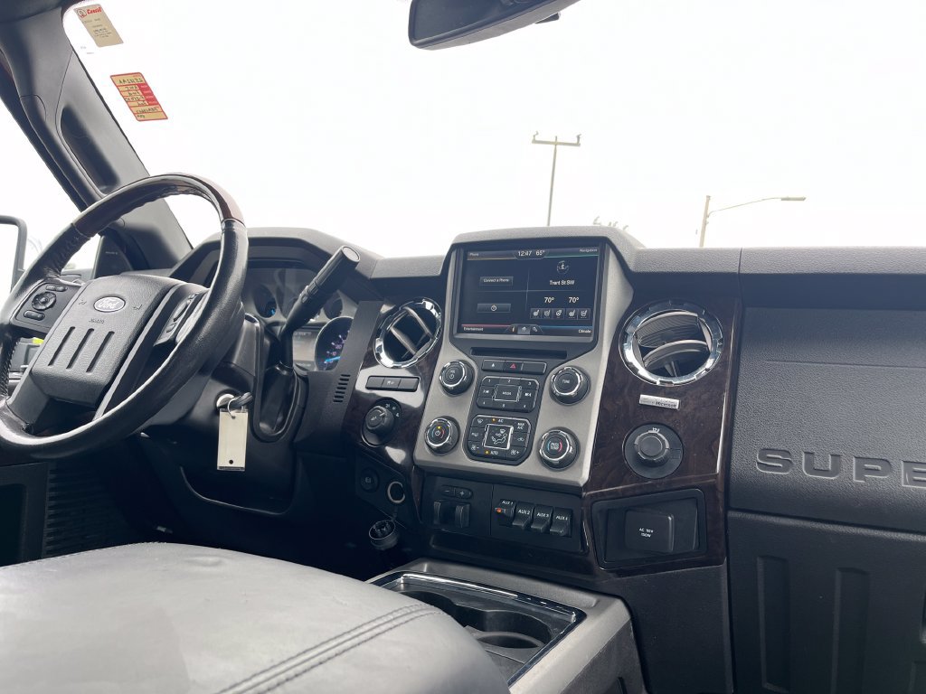 Used 2015 Ford F250 Platinum AWD/4WD image 25