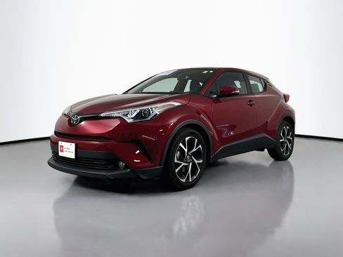 Certified 2018 Toyota C-HR XLE FWD image 3