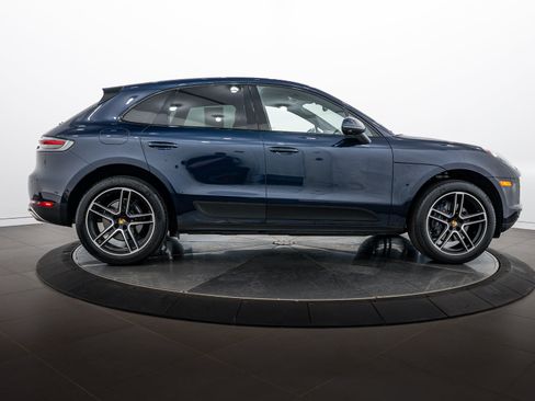Certified 2021 Porsche Macan AWD/4WD image 8