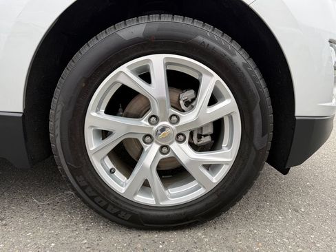 Used 2021 Chevrolet Equinox Premier AWD/4WD image 9