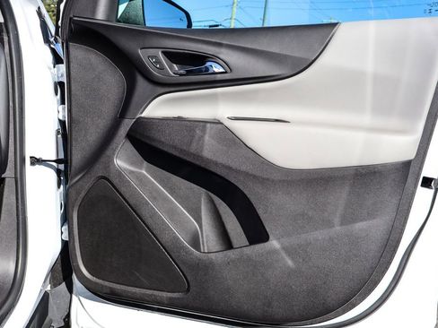 Used 2024 Chevrolet Equinox LT image 36