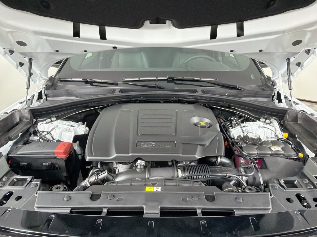 New 2026 Land Rover Range Rover Velar S AWD/4WD image 32