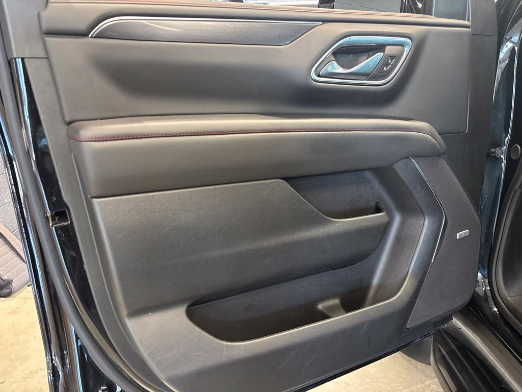 Used 2024 Chevrolet Suburban RST w/ Sport Performance Package AWD/4WD image 6