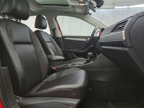 Used 2019 Volkswagen Jetta SE image 25