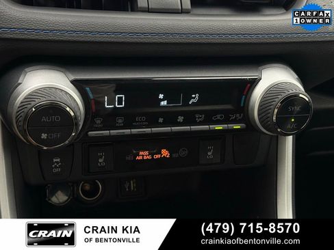 Used 2024 Toyota RAV4 SE w/ Convenience Package image 18