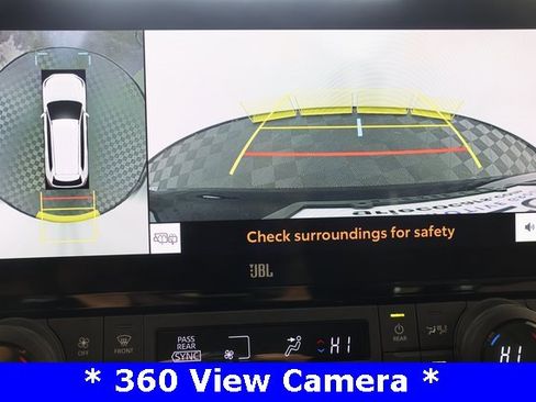 Used 2024 Toyota Grand Highlander Limited image 17