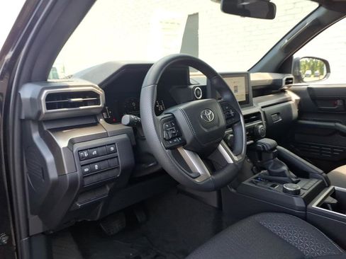 Used 2025 Toyota 4Runner SR5 RWD image 5
